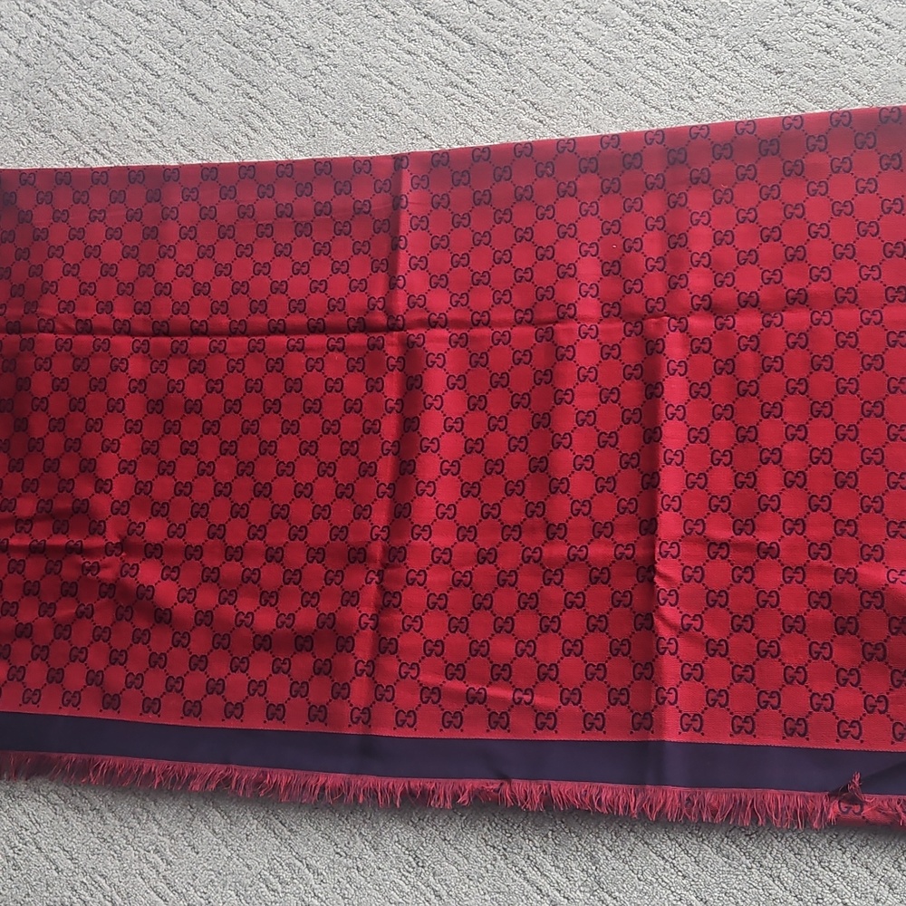 Red&Blue Gucci Scarf - Picture 4 of 4